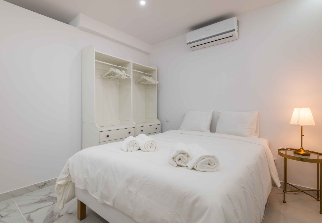 Apartment in Albufeira - Baleeira Sea View Studio