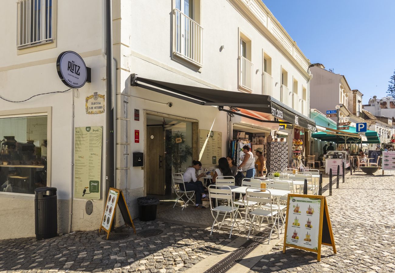 Studio in Albufeira - Downtown Studio Apartment F