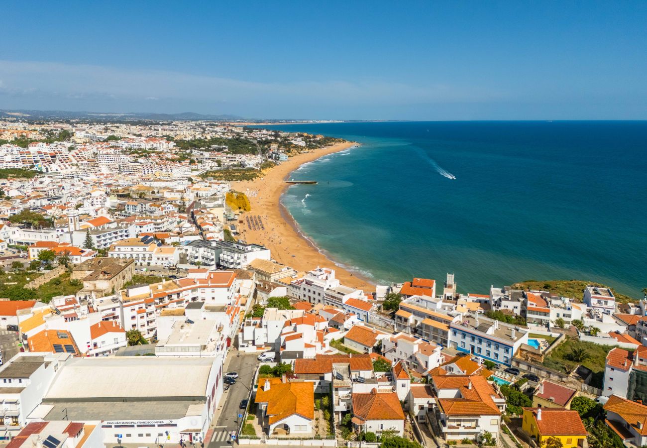 Apartment in Albufeira - Apartamento T1 VistaMar Centro Histórico Albufeira