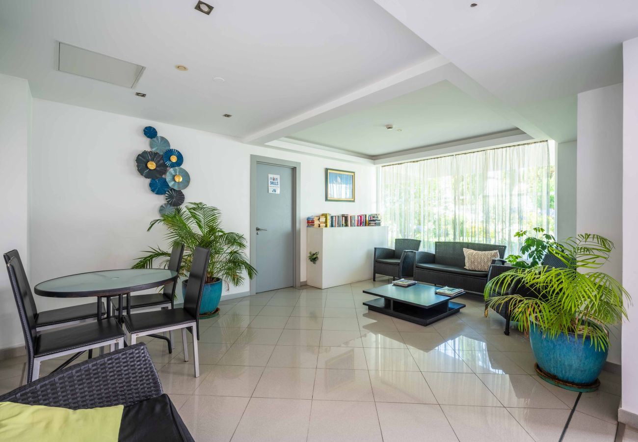 Apartment in Albufeira - Old Town Bayview T1 w/ Pool - 350m to beach