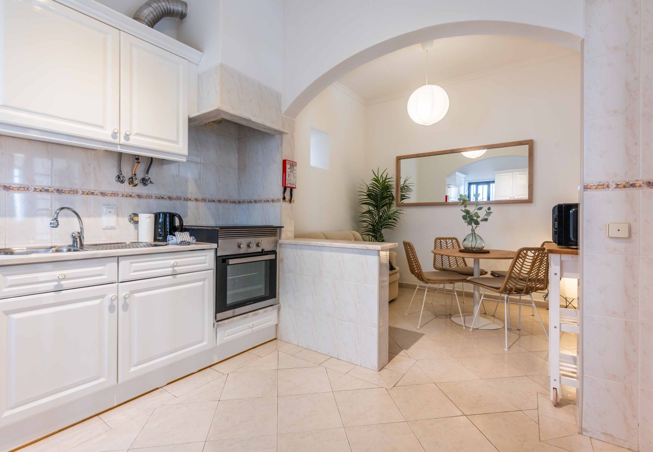 Terraced House in Albufeira - Casa da Bica T2, 250m Old Town Beach