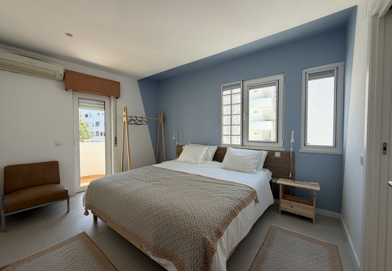 Apartment in Albufeira - Central Town 2-Bedroom Classy Apartment Albufeira