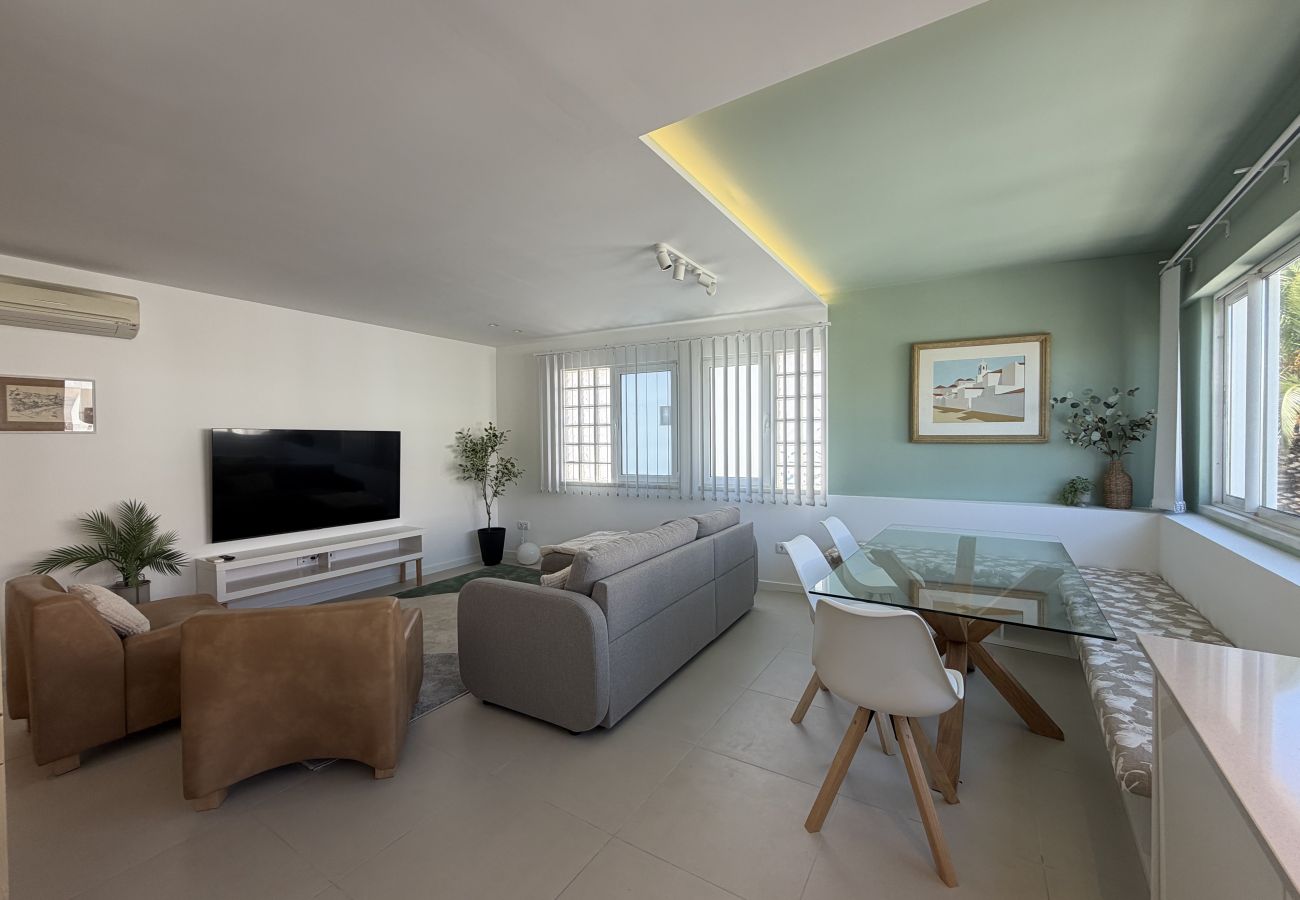 Apartment in Albufeira - Central Town 2-Bedroom Classy Apartment Albufeira