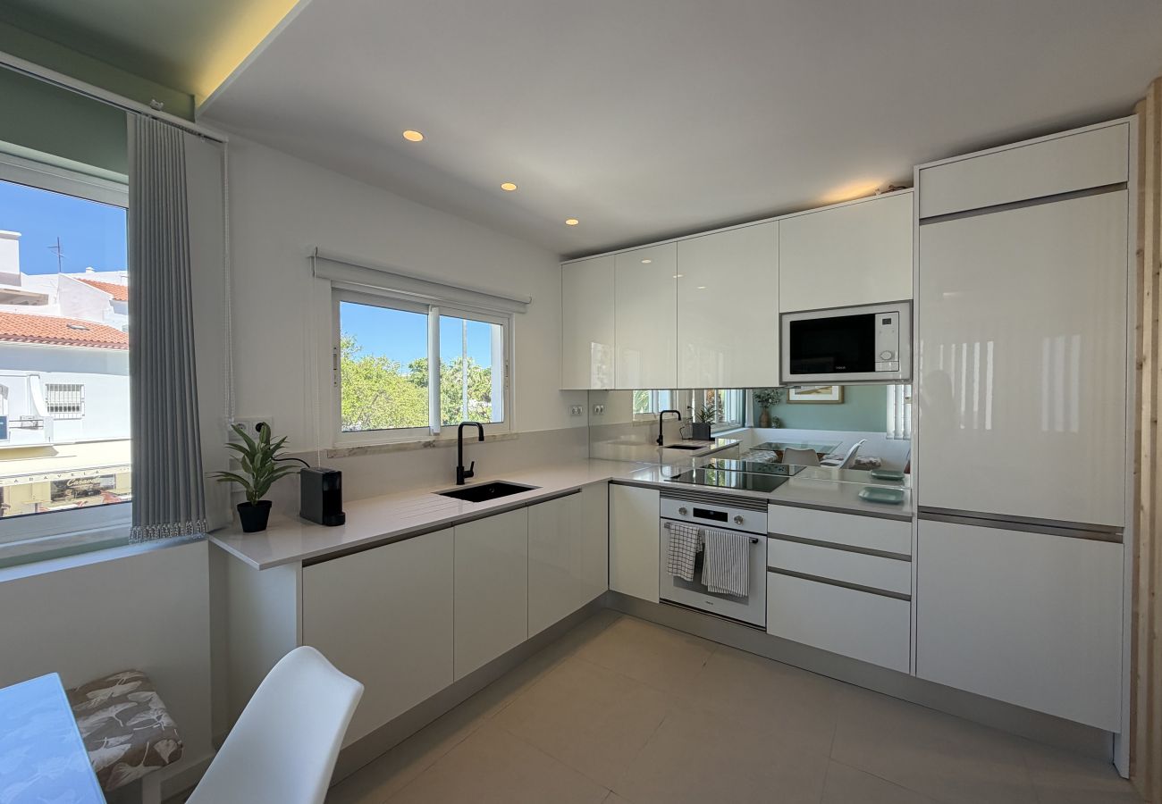 Apartment in Albufeira - Central Town 2-Bedroom Classy Apartment Albufeira