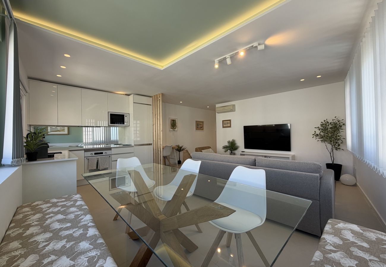 Apartment in Albufeira - Central Town 2-Bedroom Classy Apartment Albufeira